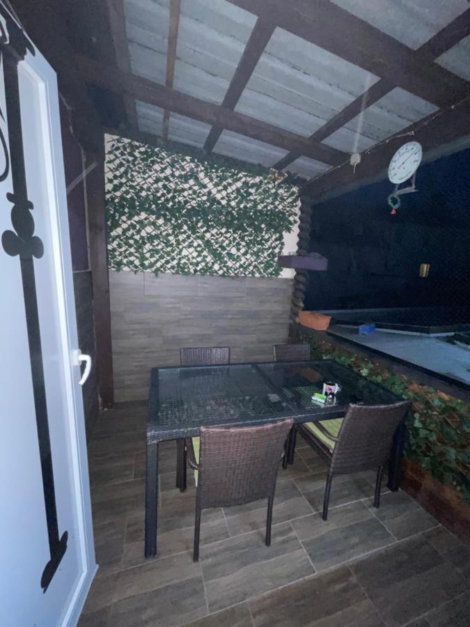 Hostel Lovely Rooms, City Center, Shared Bathroom, Windows To Corridor Villach Exterior foto