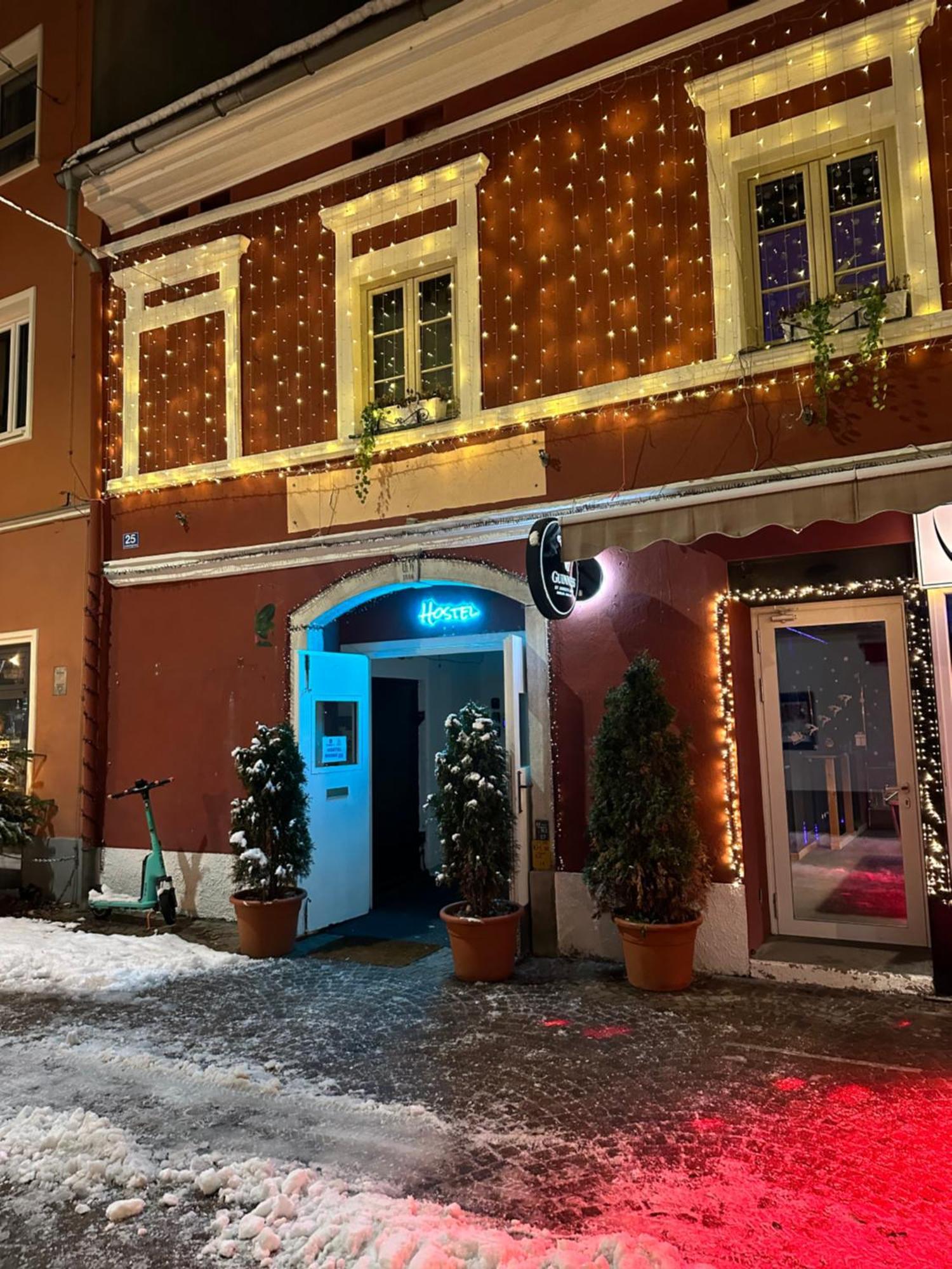 Hostel Lovely Rooms, City Center, Shared Bathroom, Windows To Corridor Villach Exterior foto